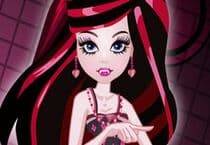 Draculaura Dress Up and Makeover