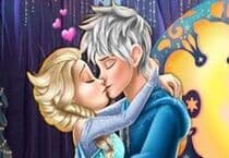 Elsa Kissing Jack Frost