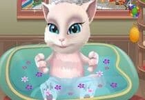 Talking Angela Prend un Bain